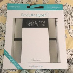 BODY ANALYZER SCALE